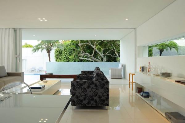 1296662377housecarqueija0071000x665600_399