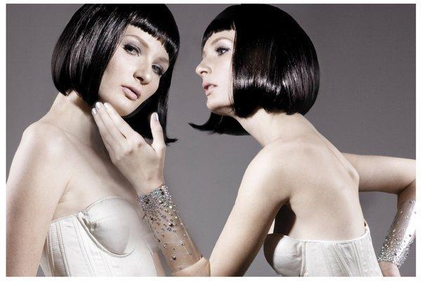 lady_in_the_miror600_403