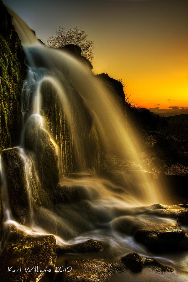 sunset-spray_by_Karl-Williams600_900.jpg