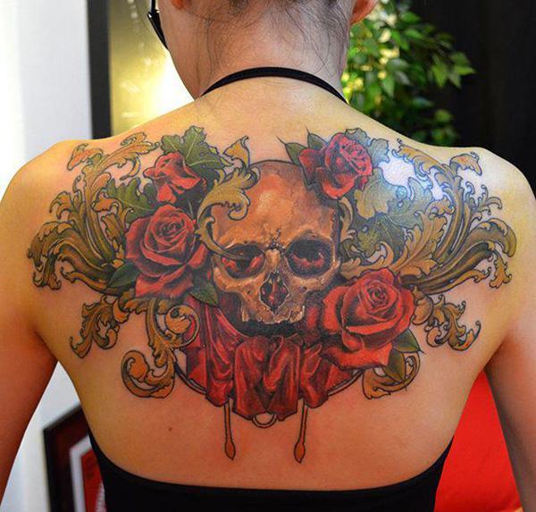 Skull và hoa hồng hình xăm trên màu đen - 100 ảnh vui nhộn Skull Tattoo Designs <3 <3