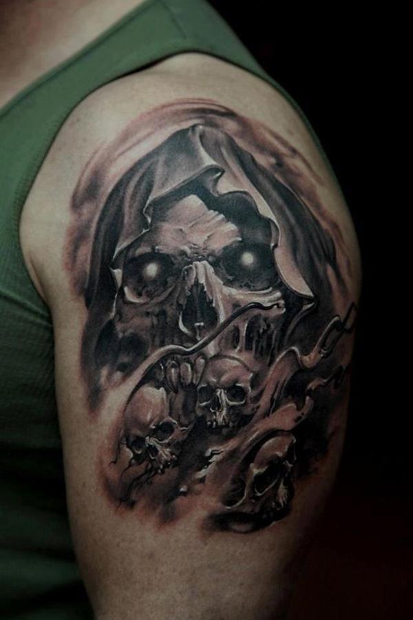  62 Skull tattoo on hlaf sleeve 