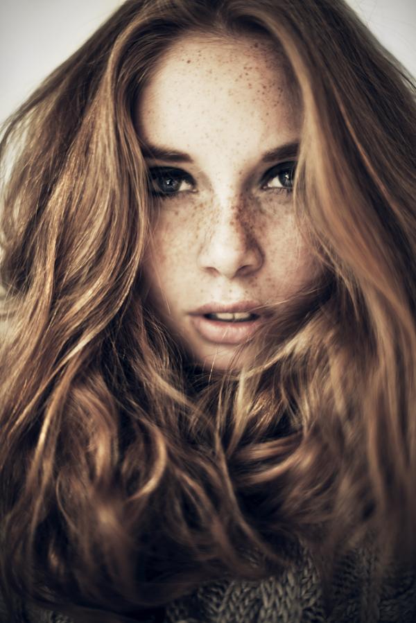 shades_of_red_by_gretatu600_899