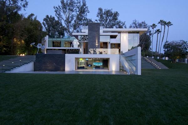 Summit House 2
