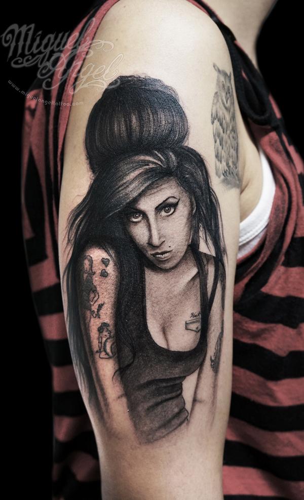 Amy Winehouse chân dung hình xăm - 45 ảnh vui nhộn Portrait Tattoo Designs <3 <3