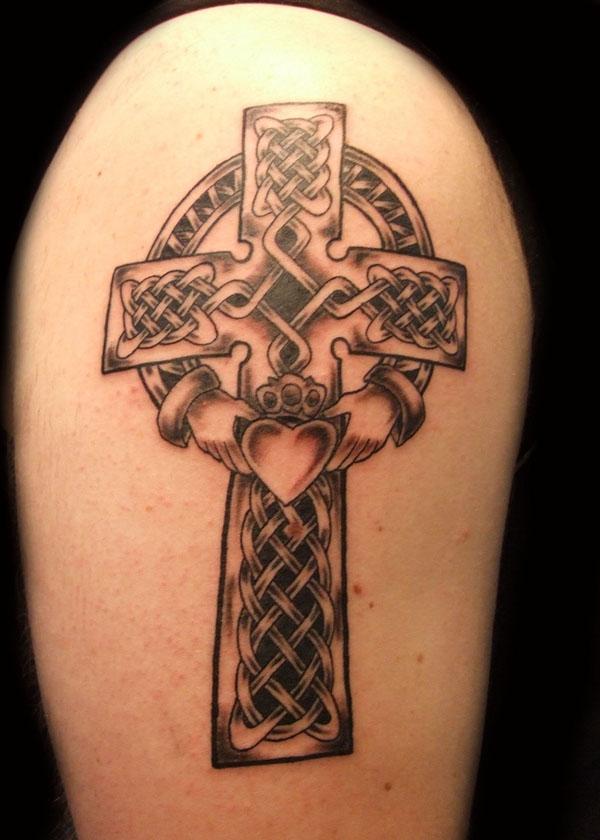 Đen và Xám Celtic Cross Tattoo - 50 Creative Chữ thập Tattoo Designs <3 <3