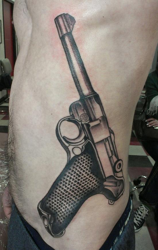 Luger - 35 ảnh vui nhộn Gun Tattoo Designs <3 <3