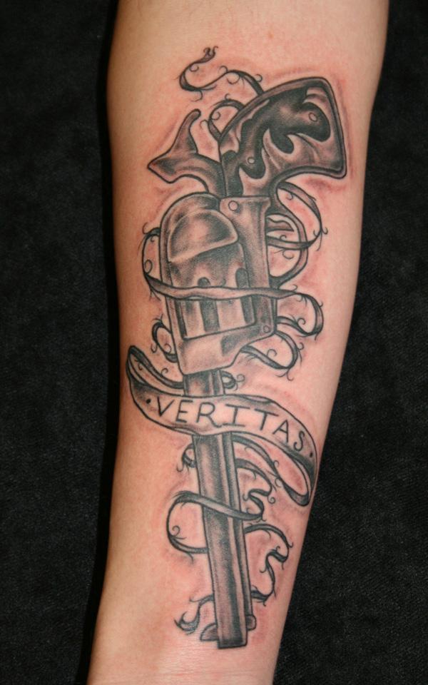 Veritas Gun Tattoo - 35 ảnh vui nhộn Gun Tattoo Designs <3 <3