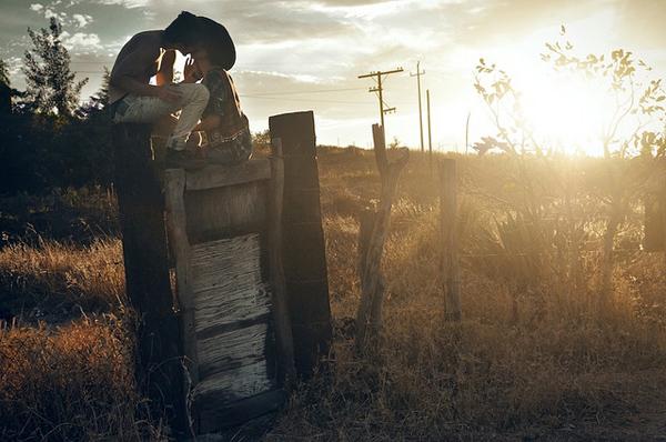 KISS (2) by Joel Sossa