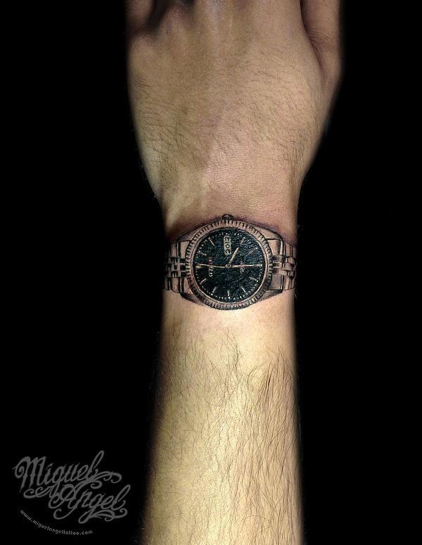 hình xăm đồng hồ tùy chỉnh của ông ngoại - 50 Ý tưởng Wrist Tattoo bắt mắt <3 <3