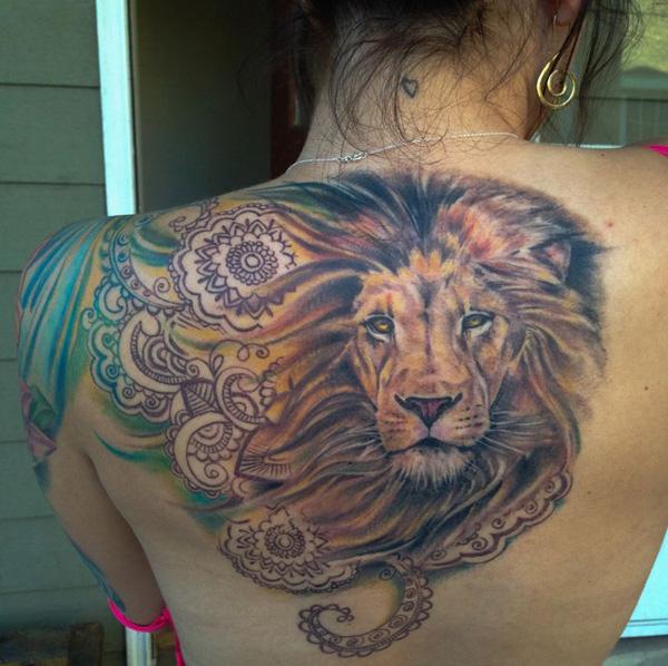 Lion hình xăm trên lưng - 50 Ví dụ về Lion Tattoo <3 <3