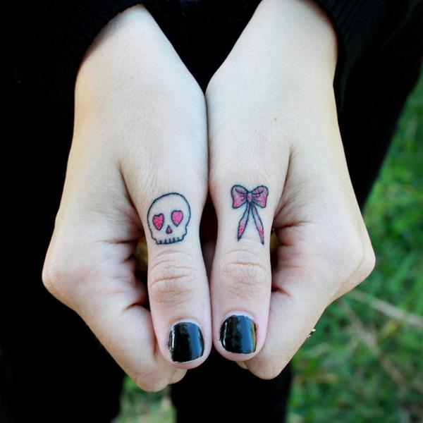 Skull và Bow - 55+ dễ thương Finger xăm <3 <3