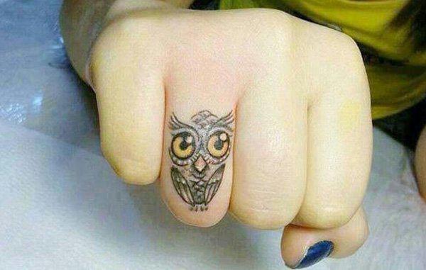 Owl hình xăm trên ngón tay - 55 ảnh vui nhộn Owl xăm <3 <3