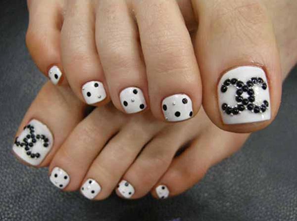 35 Easy Toe Nail Art Designs Ideas 2016 Inspiring A Simple But Clic Looking Toenail Art Design Make Use Of Melon