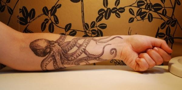 hình xăm con bạch tuộc cẳng tay cho cô gái - 55 ảnh vui nhộn Octopus Tattoo Designs <3 <3