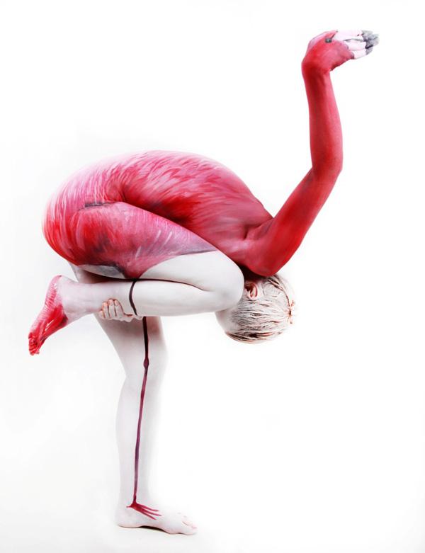 Human Flamingo. Bodypainting: Gesine Marwedel. www.gesine-marwed