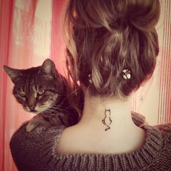 My cat left his mark on me. 
