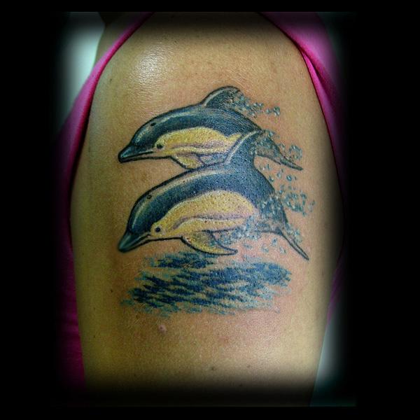 Dolphin Tattoo - 40+ đáng yêu Dolphin xăm và ý nghĩa <3 <3