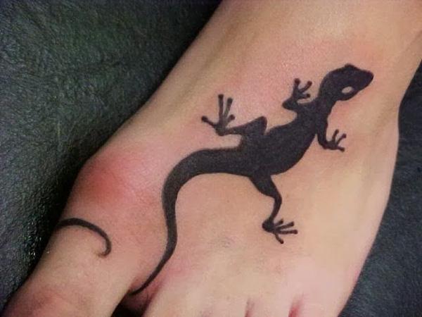 Lizard Tattoo Tribal trên Foot - 30 + Incredible Lizard xăm với ý nghĩa <3 <3