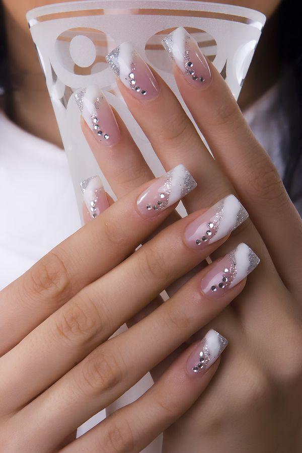   16-wedding-nails.jpg