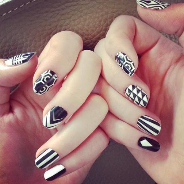 60 Examples Of Black And White Nail Art Art And Design black and white nail art - 60 Examples of Black and White Nail Art <3 ... - 60 Examples Of Black And White Nail Art Art And Design