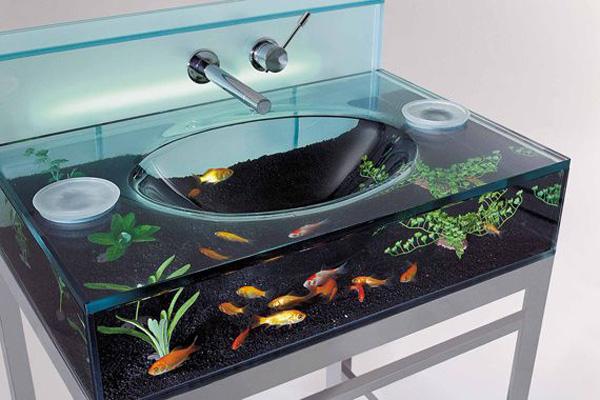 This bathroom sink design is perfect for animal lovers and those adoring proximity of nature. The washbowl is mounted in a nice goldfish bowl. You never have to worry about neglecting the cute goldfish.