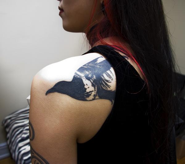 Raven Tattoo trên Trở lại Phụ nữ - 60 + Mysterious Raven xăm <3 <3
