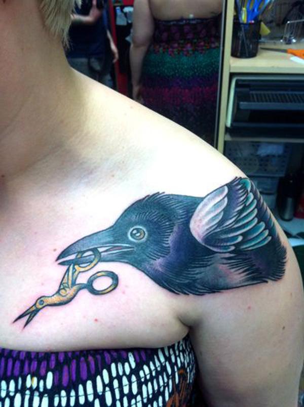 Raven Tattoo trên vai - 60+ Mysterious Raven xăm <3 <3