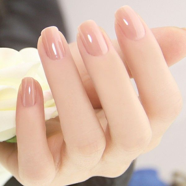 A glossy and perfect looking nude nail art. This type of nude polish makes the skin look so much healthier and vibrant especially under the sun. 