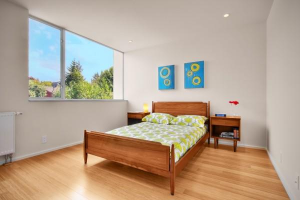 1980350011_1270563953_10342_10resize