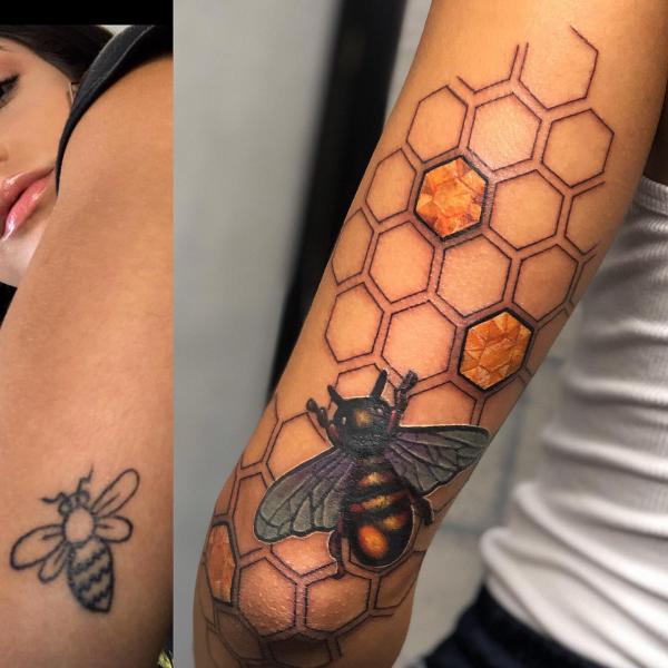 Honeycomb and bee cover up tattoo