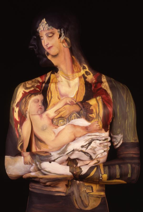 20110216_montenegrowomanwithchildafterjaroslavcermak600_885