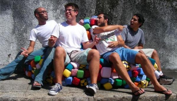 the_morro_sofa1600_345