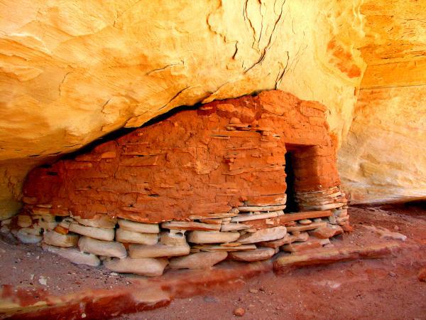 granary_near_yellow_house_ruin600_450