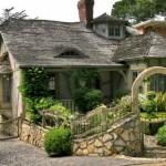 Lilacs & Laughter - A Cottage in Carmel-by-the-Sea