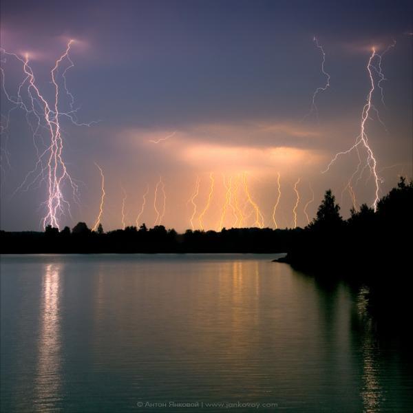 divine_show_2_by_anton_jankovoy600_600