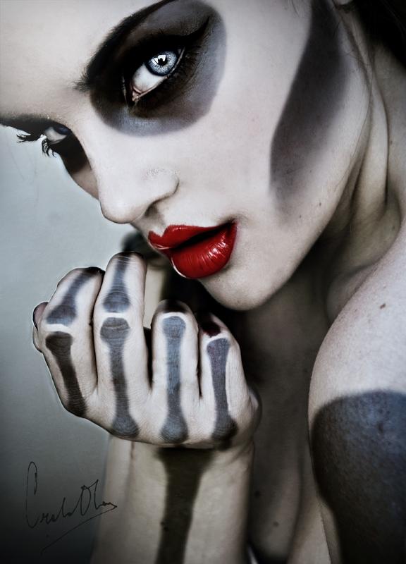 gunslinger. by cristina otero576_800