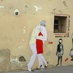 Kissing Lovers Street Art by Claire Streetart