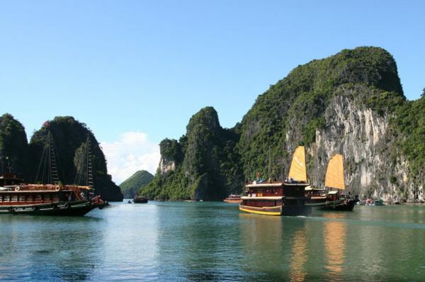 Ha Long Bay_10_600_398