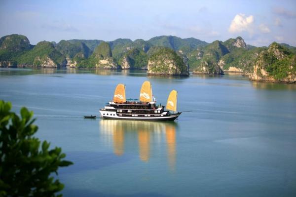 Ha Long Bay_12_600_399