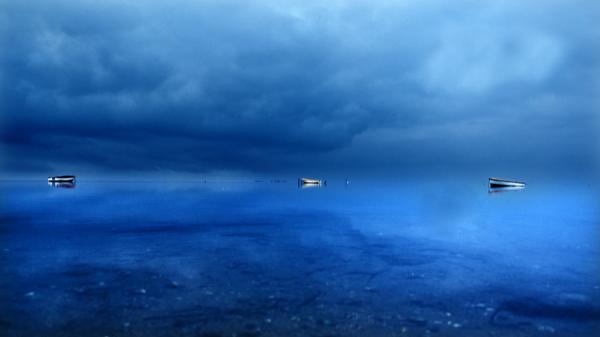 blue sea_by_Lluis de Haro Sanchez600_337