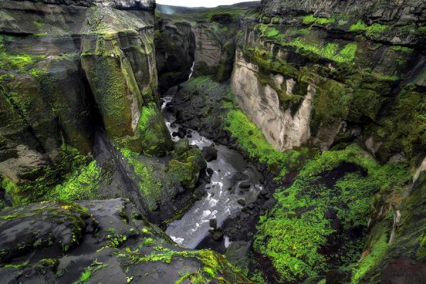 iceland - the gorge_by_Kilian Schönberger 600_400