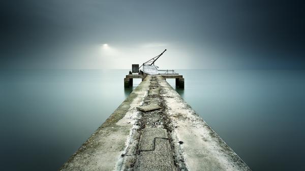 hoisting the light_by_Carlos Resende600_337