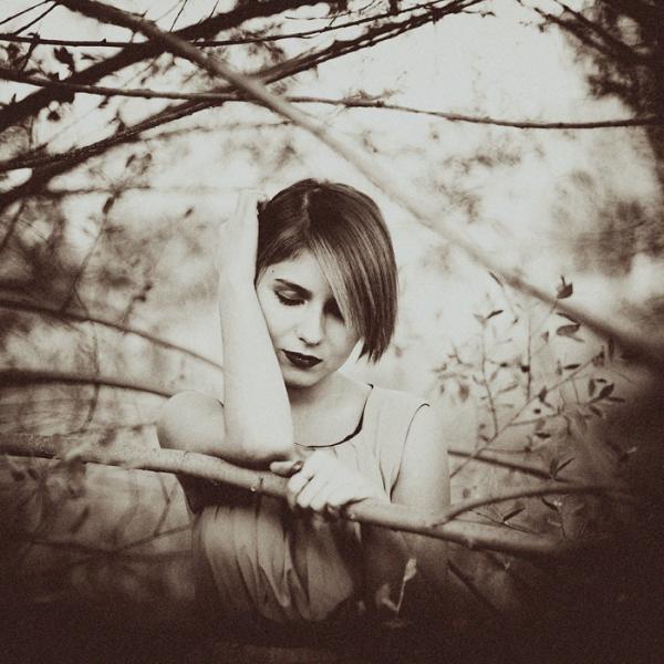 falling an autumn_by_esmahan ozkan600_600