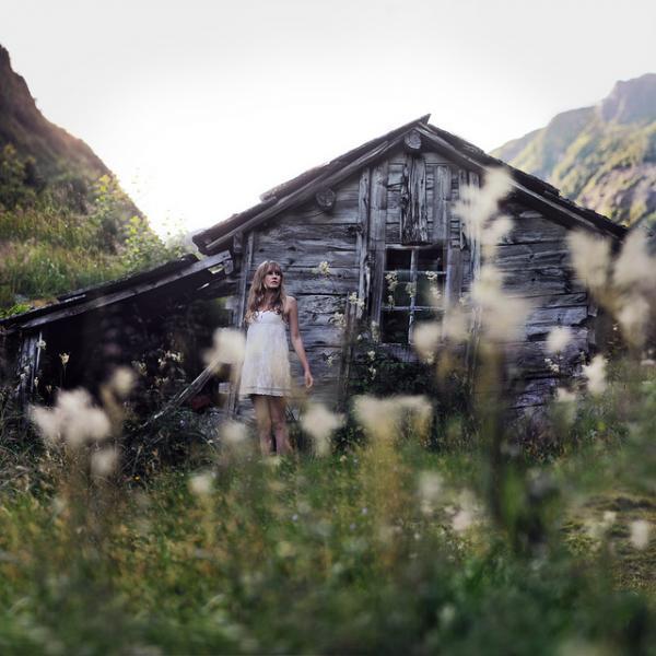 hiding place_by_Vilde Indrehus600_600