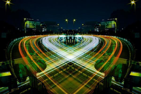 graffiti of speed mirror of symmetry (7)_by_ Shinichi Higashi600_400