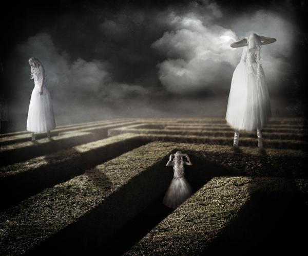 15 Surreal Photo_by_chryssalis