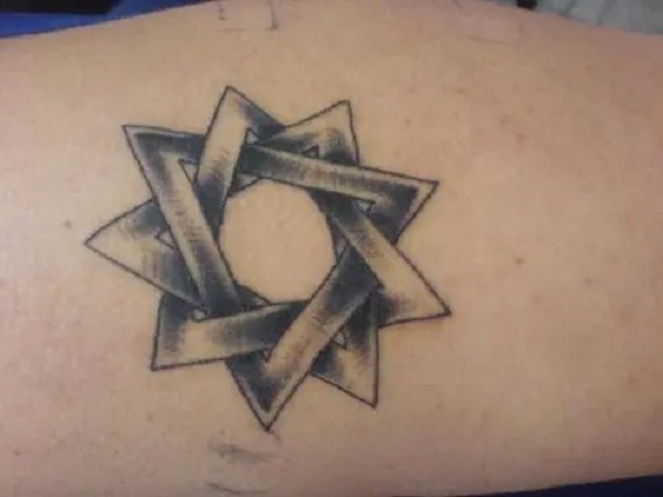 Nine pointe star tattoo