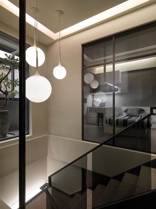 A Multilevel Contemporary Apartment (5)