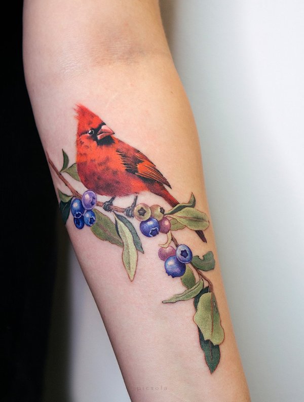 Sunflowers and cardinal tattoo  Mãe tatuada Tatuagem no ombro de  girassol Ideias de tatuagens