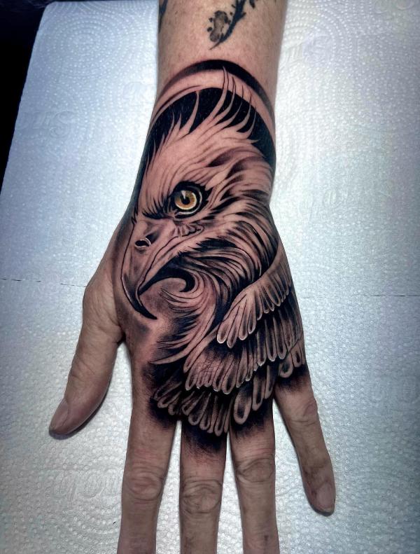 30 Cute Eagle Tattoos On Hand  Tattoo Designs  TattoosBagcom